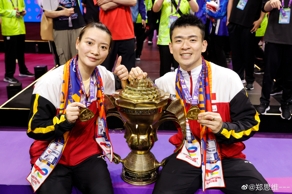 日本队完胜韩国队，郑思维状态火热