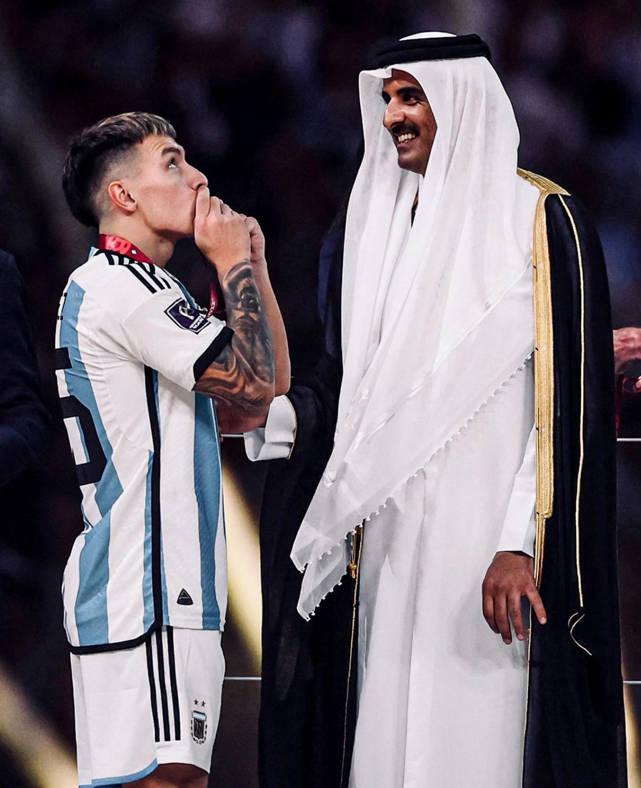 巴萨翻盘巴西，马丁内利高光表现