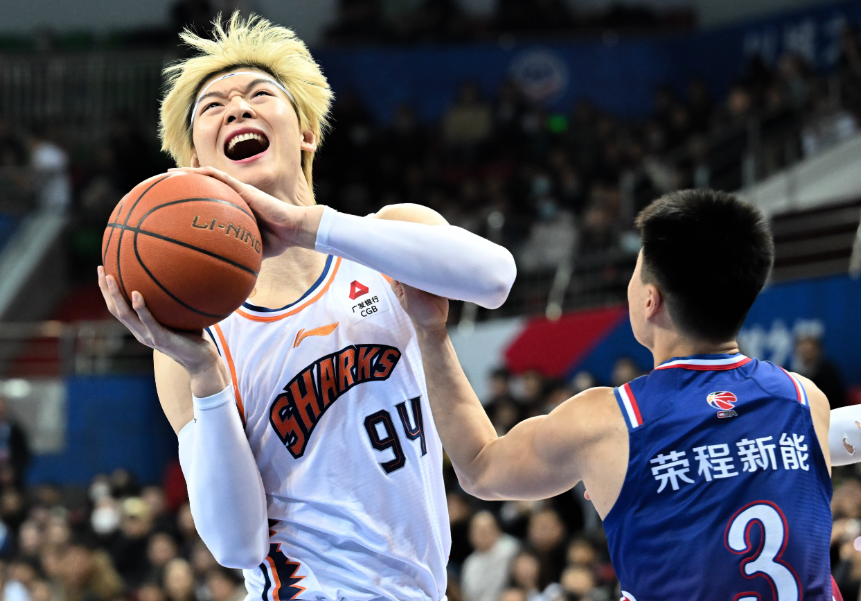 北京队绝杀76人，王哲林高光表现