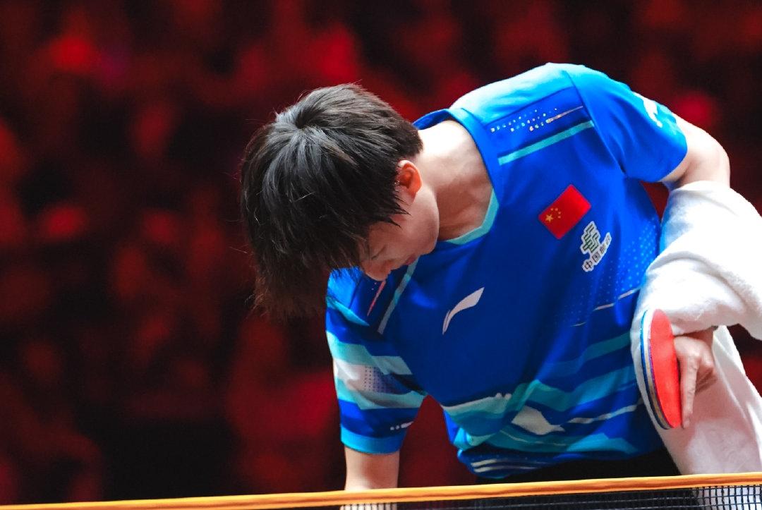 中国队鏖战法国队，林高远点燃赛场