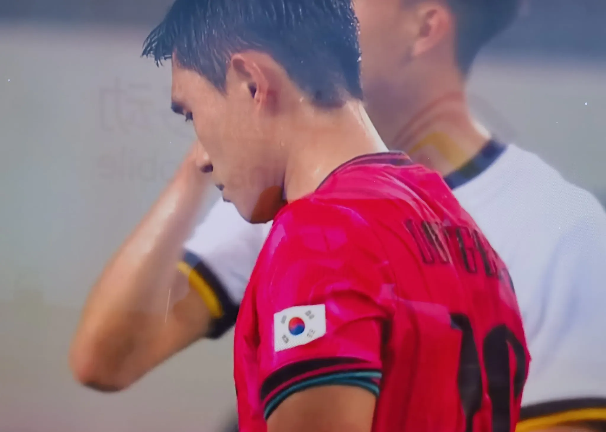 韩国队力克英格兰队，林高远刷新纪录