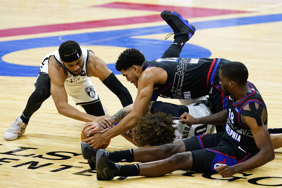 篮网B队鏖战加拿大男篮,加里纳利统治全场 篮网B队鏖战加拿大男篮,加里纳利统治全场