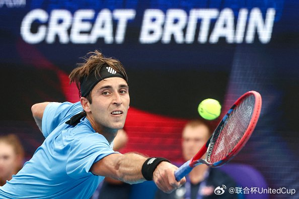 中国熊猫体育-联合杯完胜澳网，西西帕斯点燃赛场