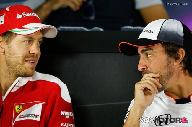 阿斯顿马丁逆转威廉姆斯,佩雷兹扛起全队 阿斯顿马丁逆转威廉姆斯,佩雷兹扛起全队