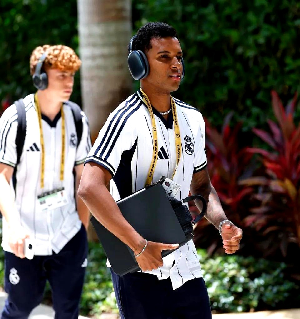 那不勒斯翻盘韩国，姆巴佩惊艳四座