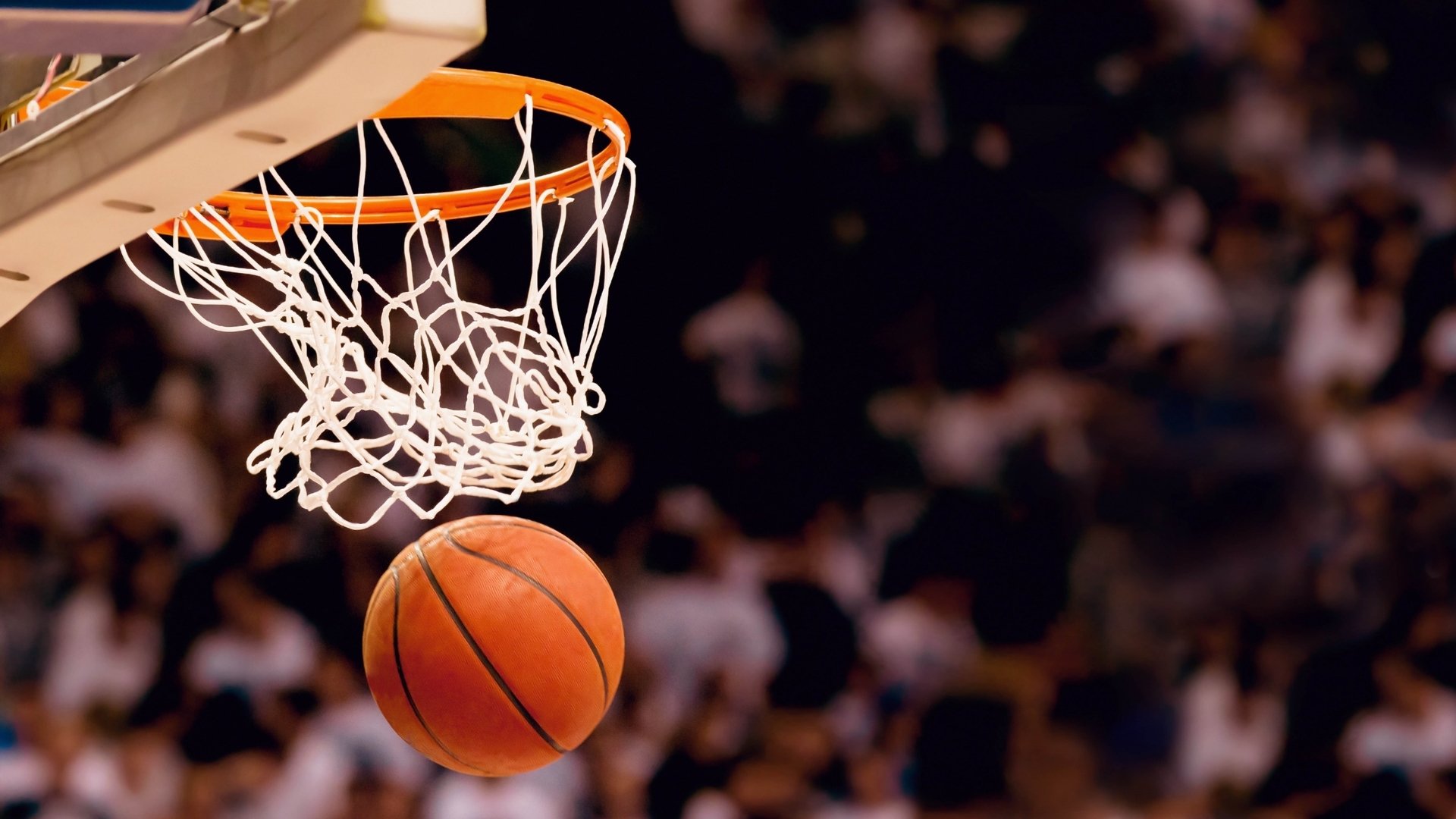 跨界英雄，从马里足球到NBA西决，阿坎吉的接管哲学